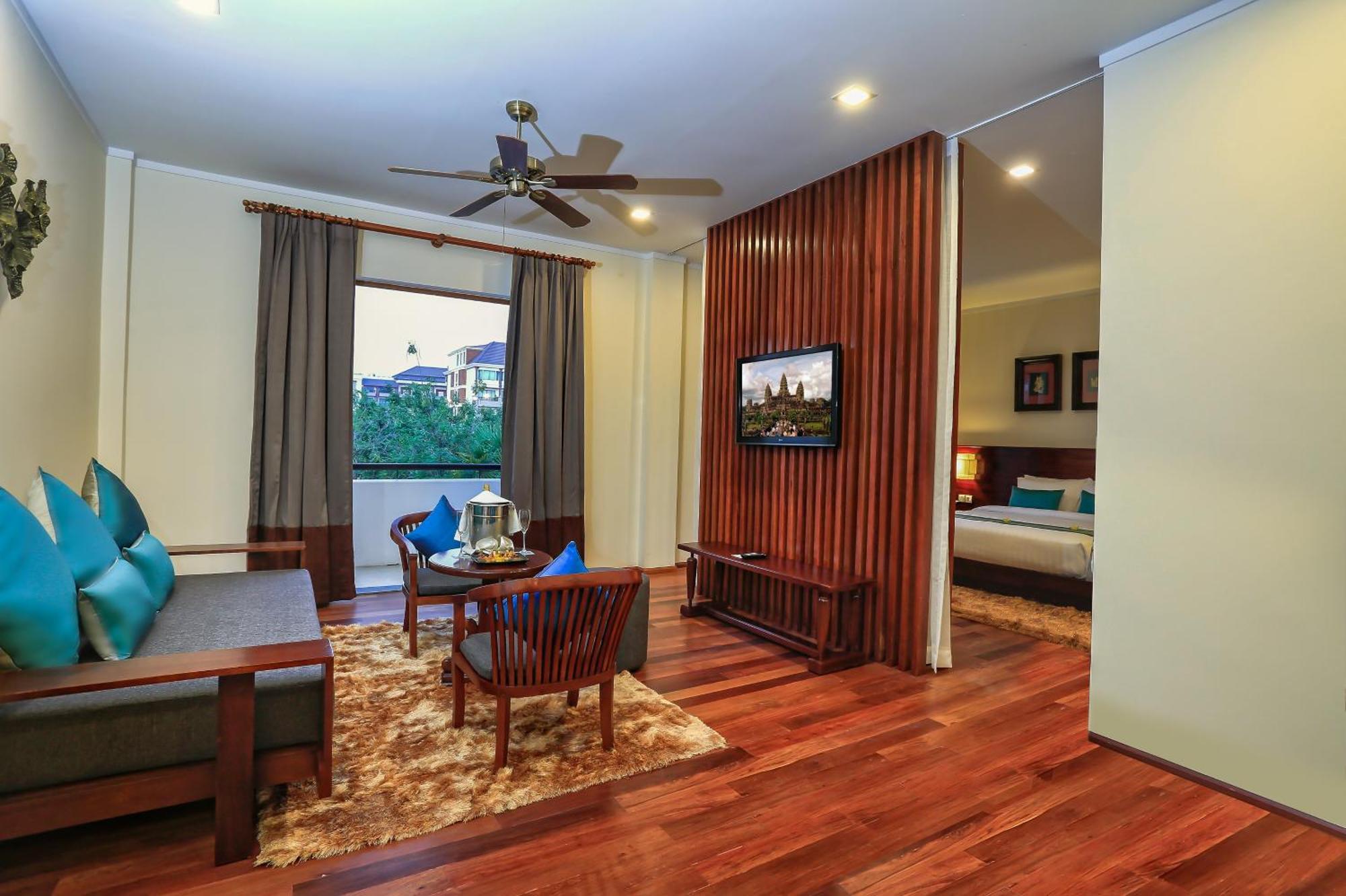 Lotus Blanc Hotel Siem Reap Exterior photo